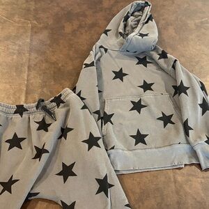 Nununu classic star sweat set. Boys size 10-11